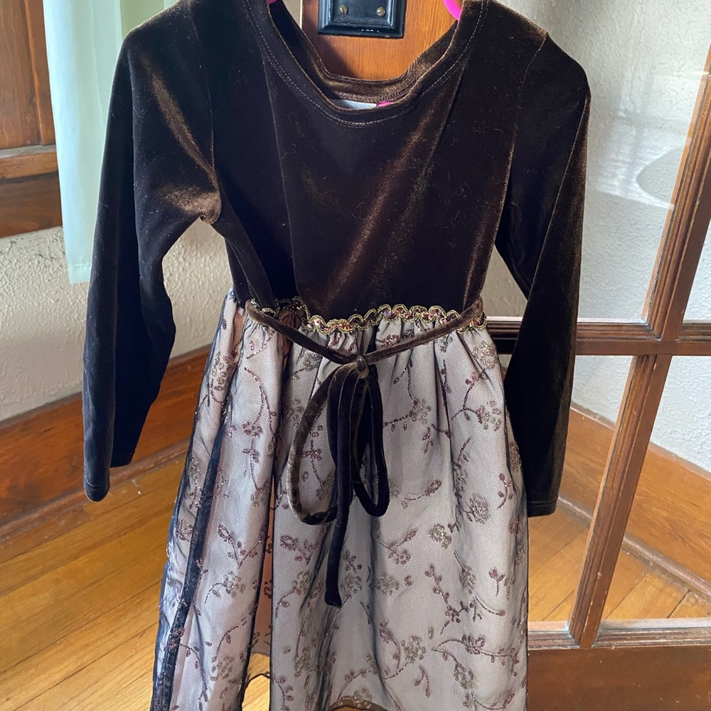 Brown velvet dress, 4T